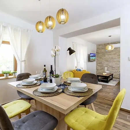 Almar In - Haus Fuer 4 Personen Holiday home