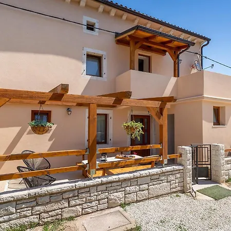 Vakantiehuis Almar In - Haus Fuer 4 Personen Rakalj