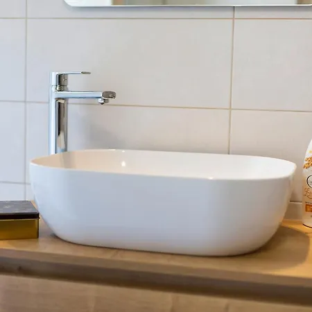 Almar In - Haus Fuer 4 Personen * Rakalj