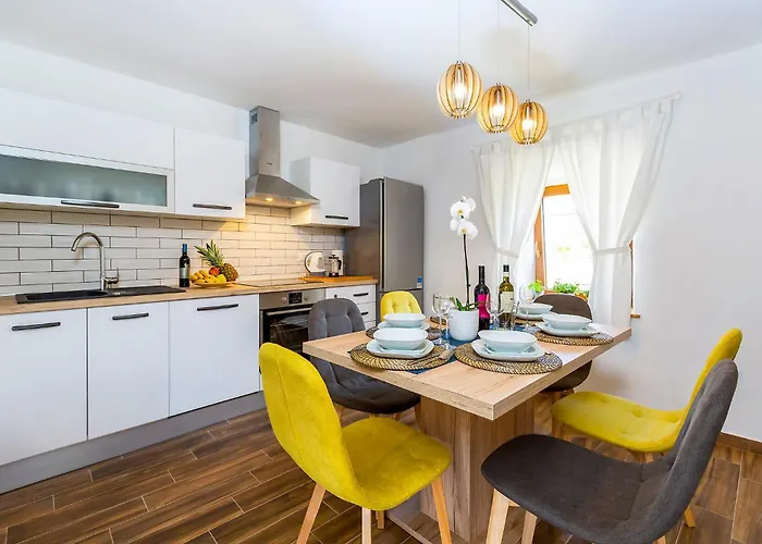 Semesterbostad Almar In - Haus Für 4 Personen *